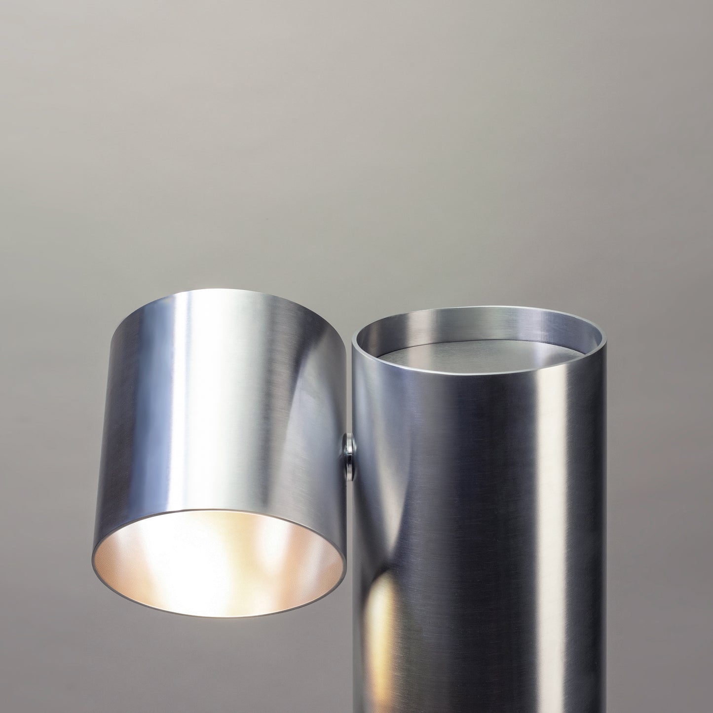 T2 Table Lamp