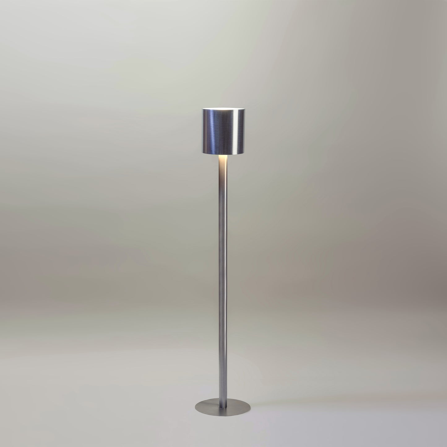 F2 Floor Lamp