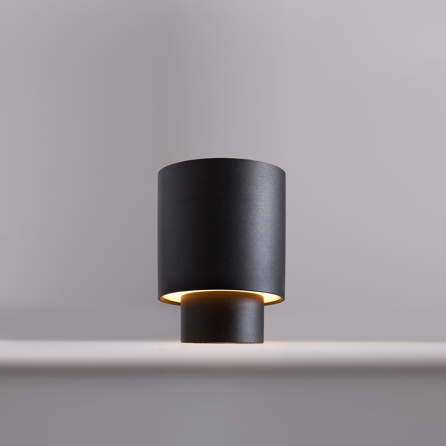 T3 Table Lamp