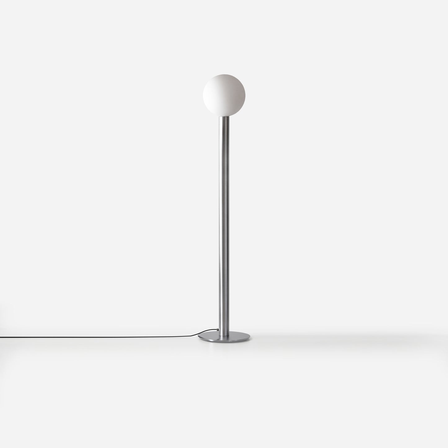 Nil: Floor Lamp