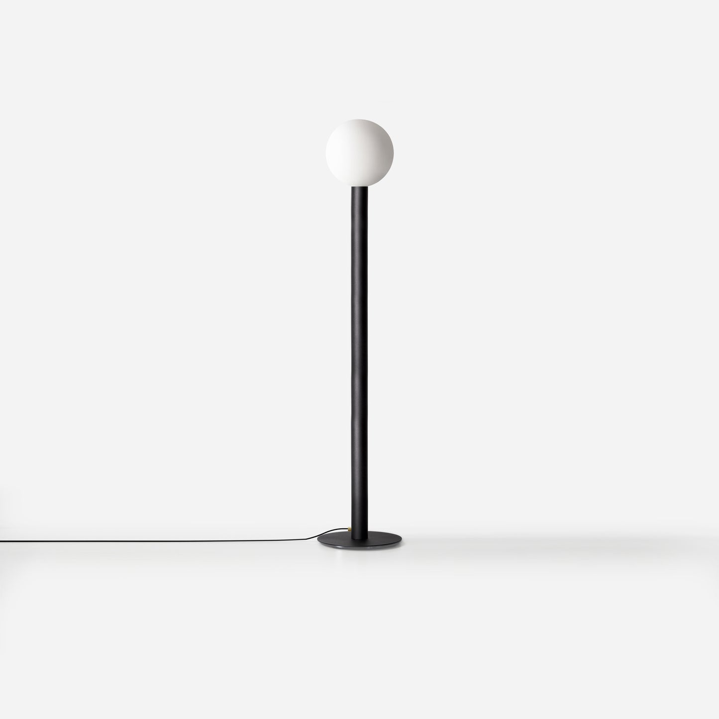 Nil: Floor Lamp