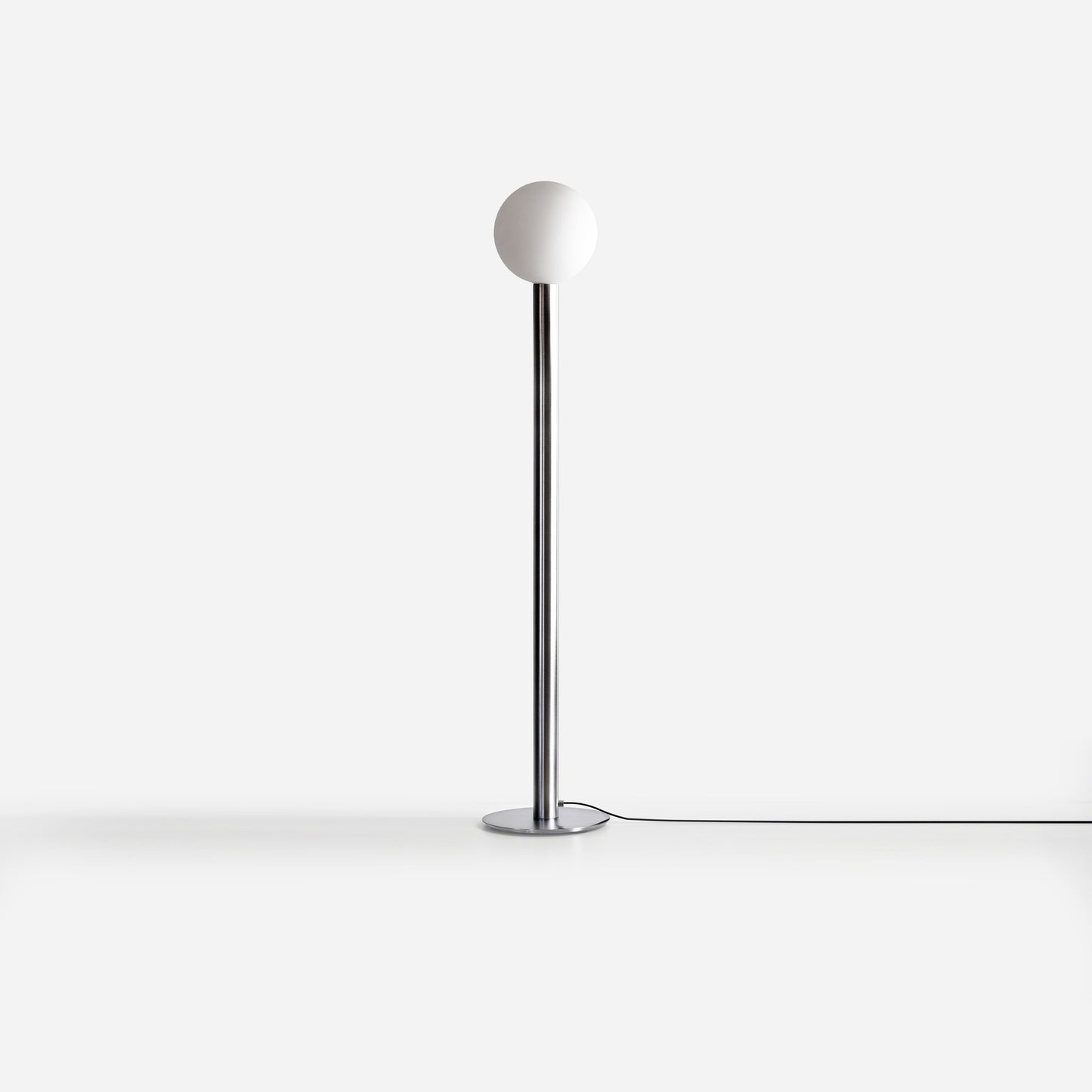 Nil: Floor Lamp