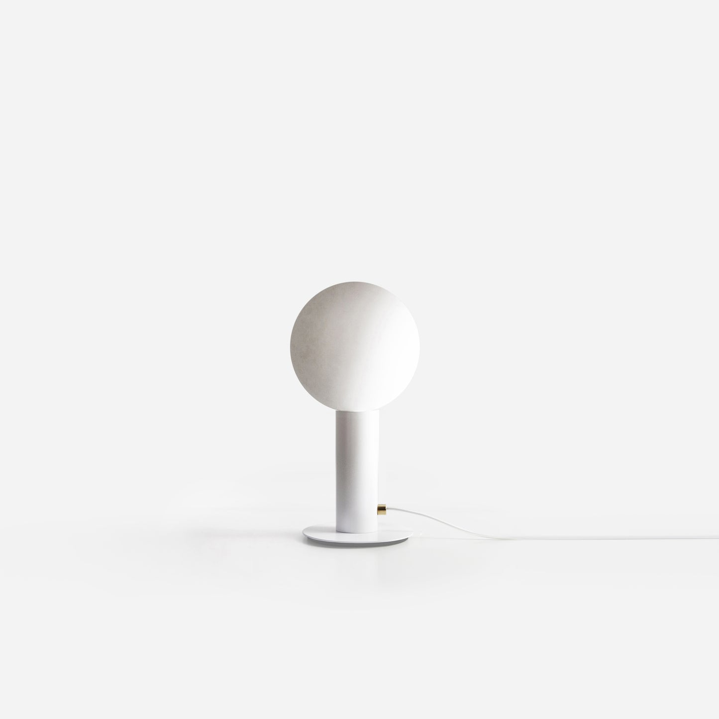 Nil: Desk Lamp