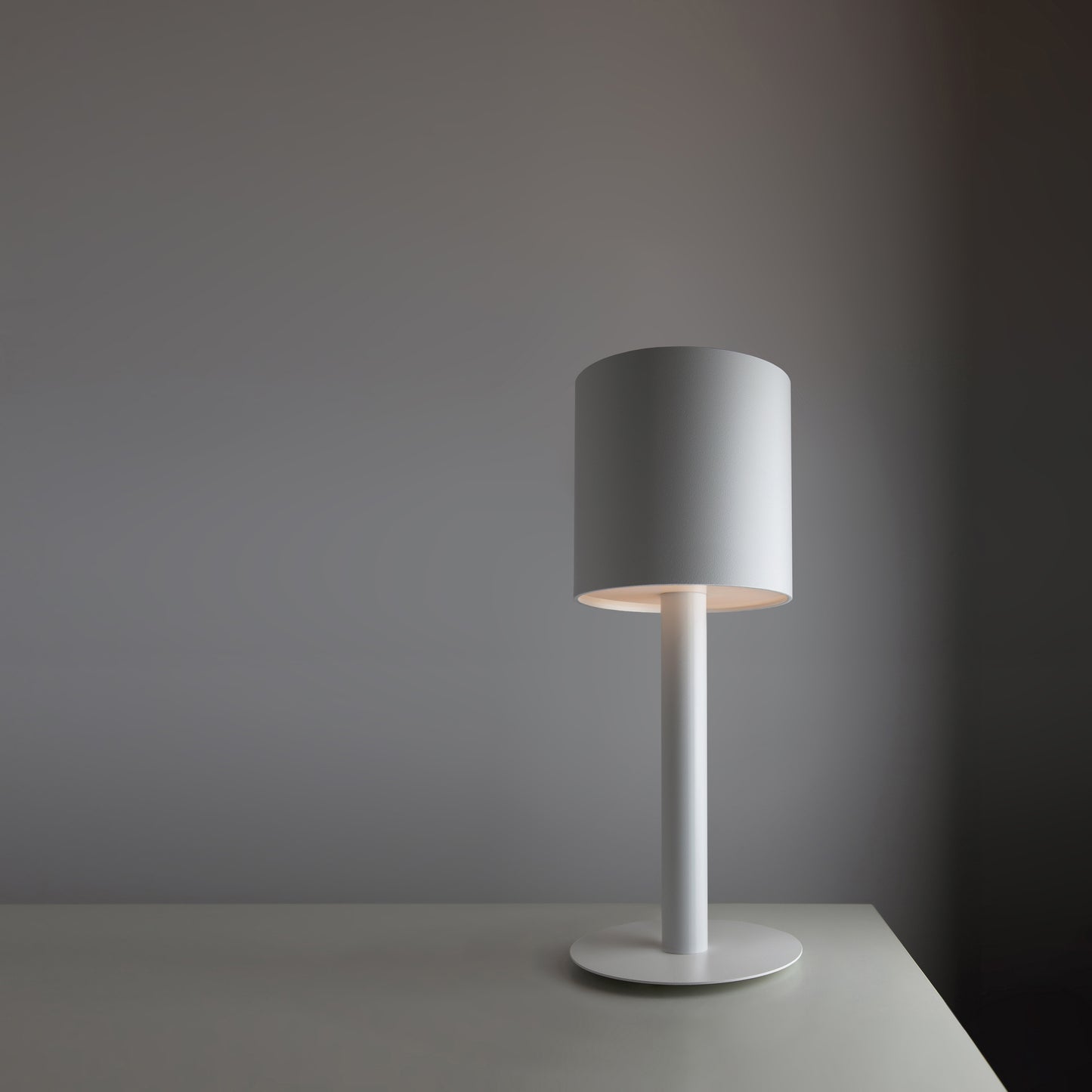 T4 Table Lamp